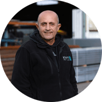 מאיר ז'נו |מנהל לוגיסטיקה, ניצבים